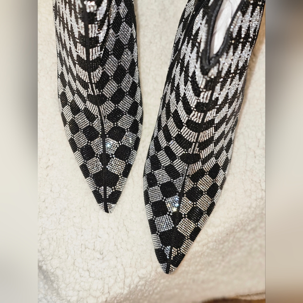 Stylish Black and Silver Checkered Women's Boots - Picture 4 of 7